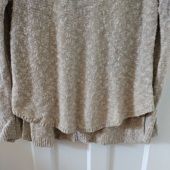 Banana Republic Petite Heather Cream Knit Sweater - Picture 2 of 4